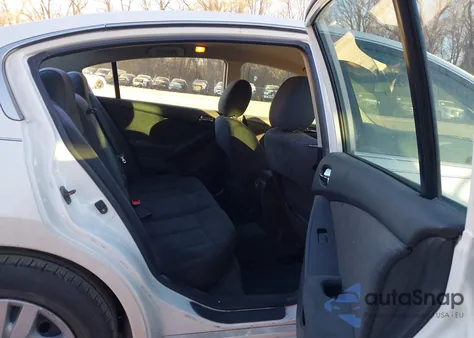 2010 Nissan Altima 2.5 S из США, поврежденный, VIN 1N4AL2AP9AN427870